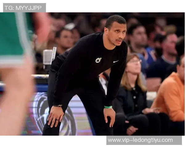 马祖拉称赞米诺特先发能力出色能有效防守多位置对抗费尔斯 马祖拉称赞米诺特先发能力出色能有效防守多位置对抗费尔斯