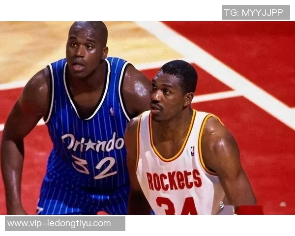 奥尼尔盛赞勇士团队配合认为五人组默契超越其他球队 奥尼尔盛赞勇士团队配合认为五人组默契超越其他球队