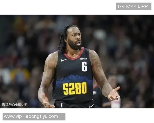 小乔丹内线强势补篮得手并成功加罚展现绝佳状态 小乔丹内线强势补篮得手并成功加罚展现绝佳状态